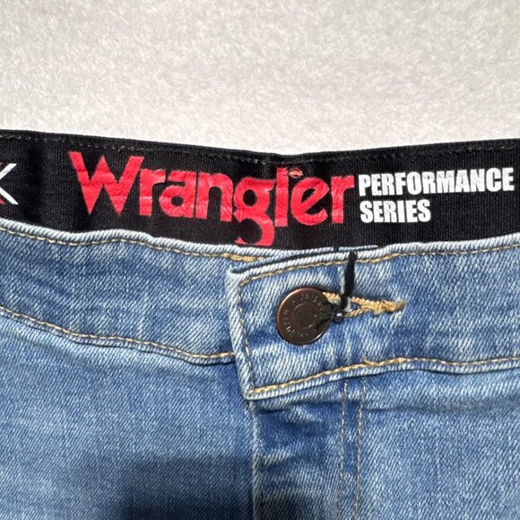 Wrangler Men's Jeans 40x32 Preformance Series Regular Fit - Picture 2 of 9